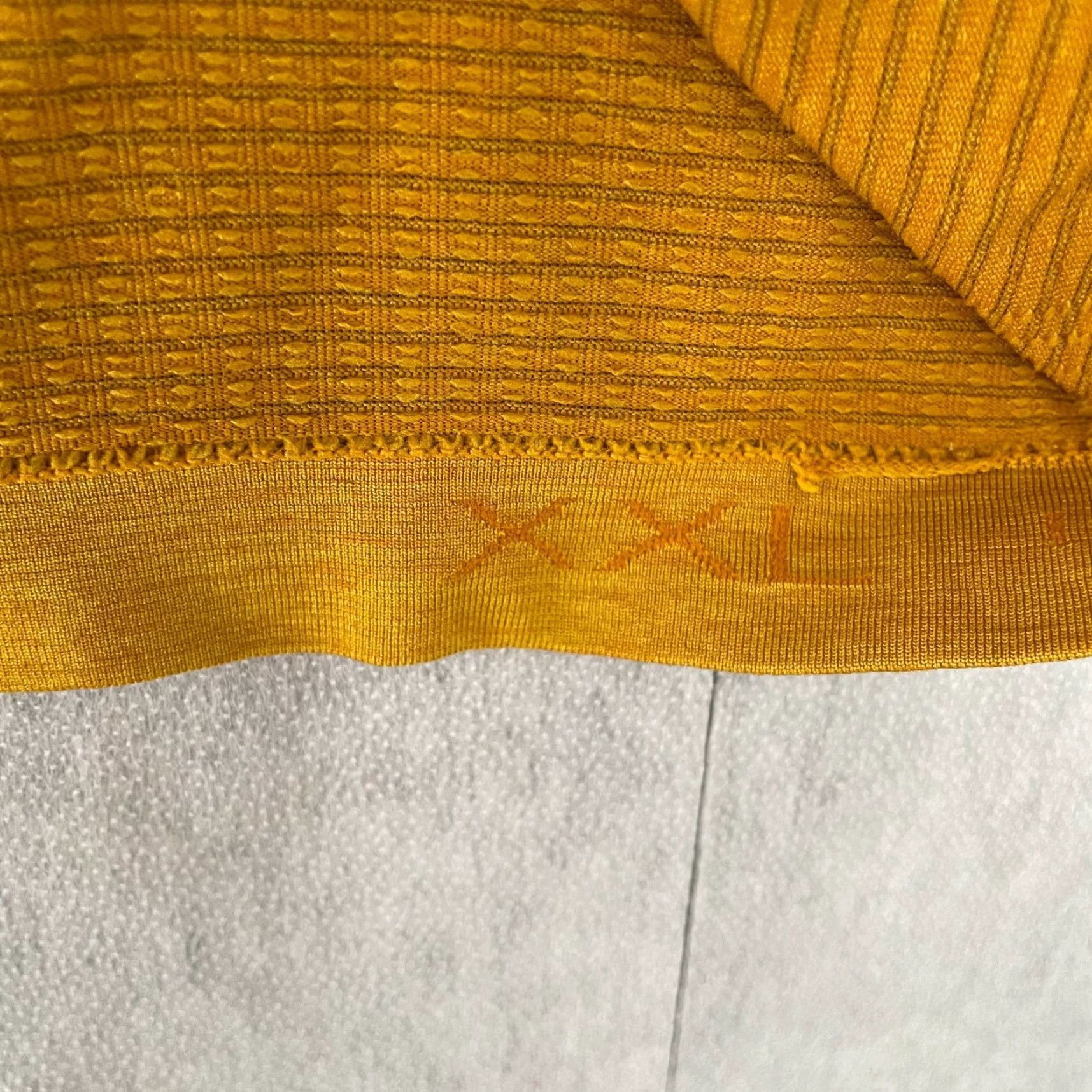 Lululemon Lululemon Metal Vent Tech Shirt Adult 2XL Yellow Short Sleeve Crew Neck Mens XXL Size US XXL / EU 58 / 5 - 7 Thumbnail