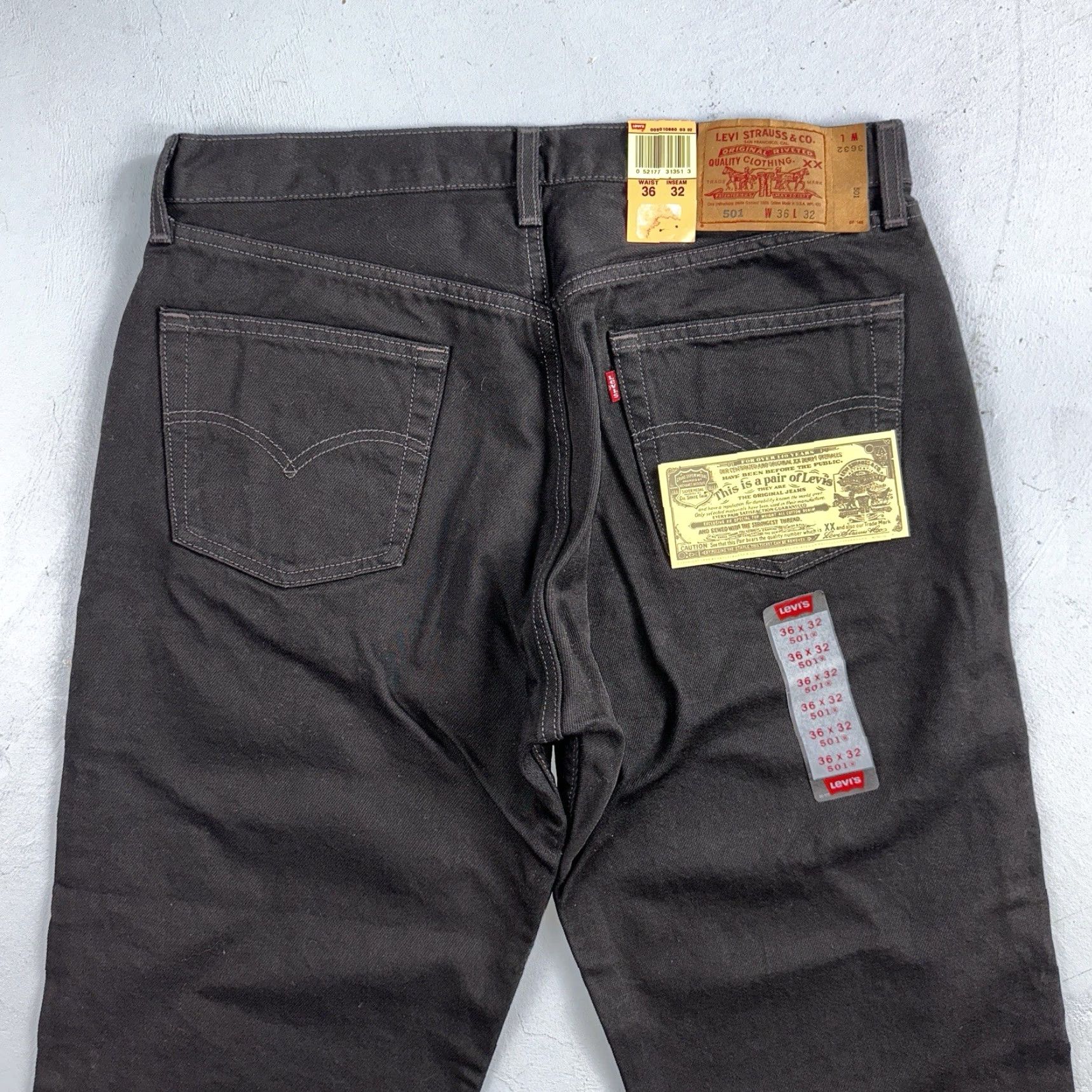 Vintage Levi's 501 Jeans Straight Leg Dark Wash Black 36x32 Men's