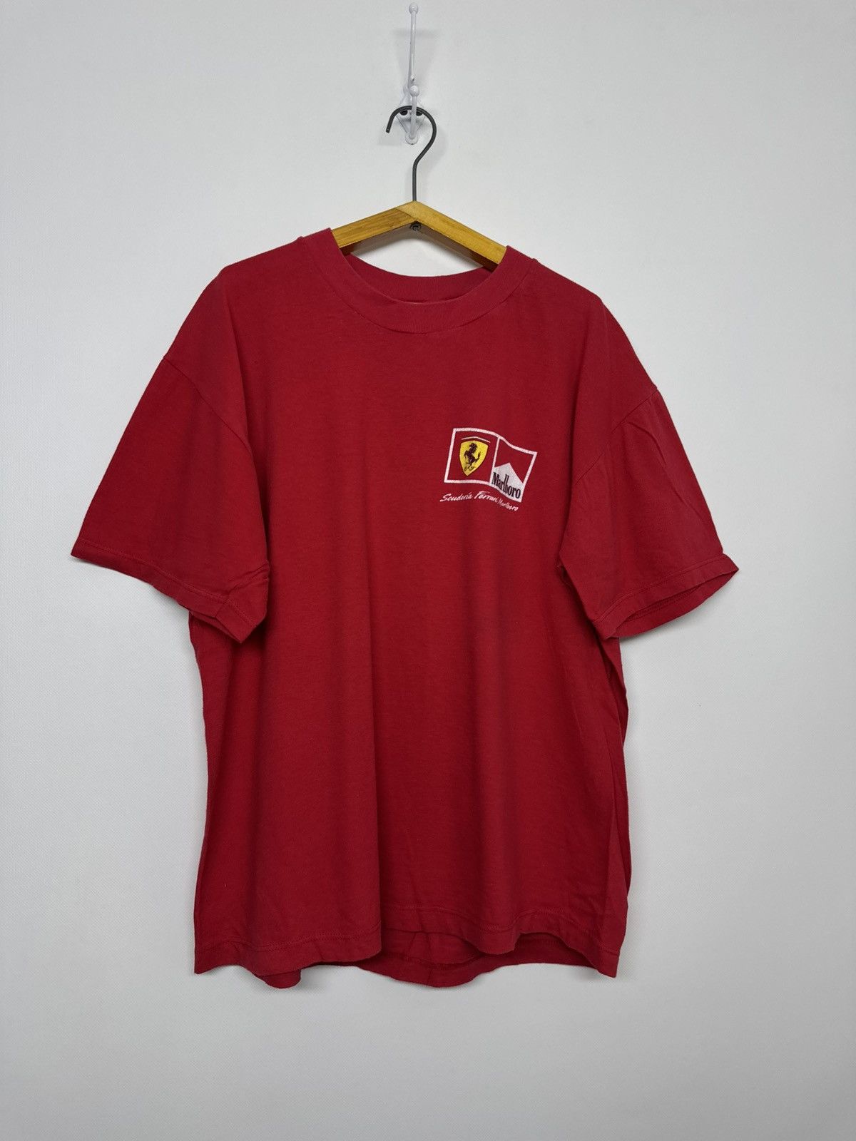 Hanes Vintage Ferrari Marlboro Men Racing T-Shirt 90’s Size US L / EU 52-54 / 3 - 4 Thumbnail