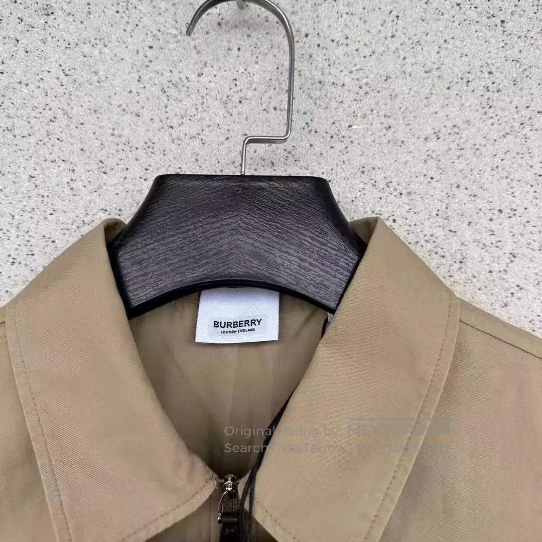 Burberry Burberry Half. Size XS / US 0-2 / IT 36-38 - 2 Thumbnail