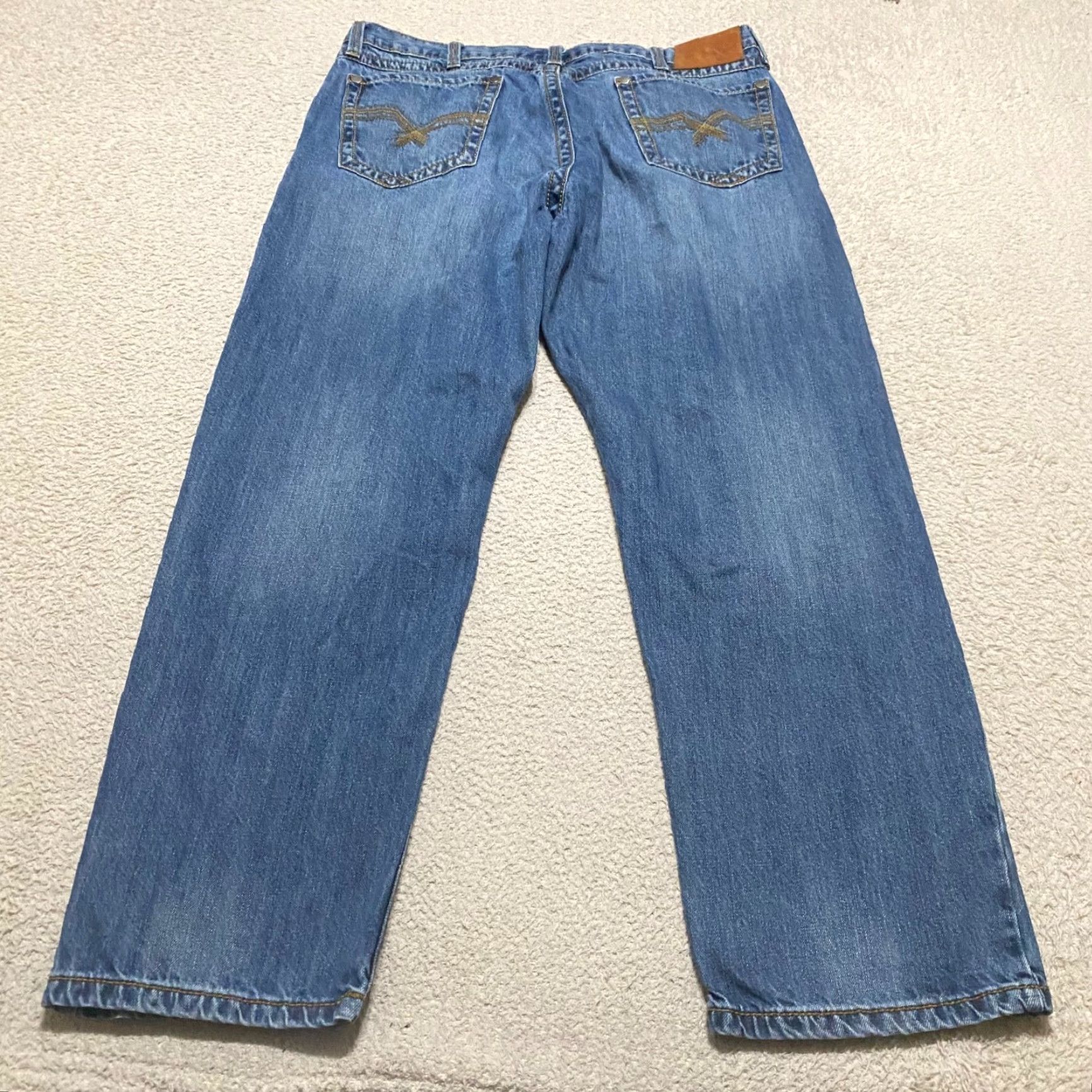 Wrangler Wrangler Jeans Mens 38x30 Blue Denim Relaxed Straight Medium Wash Mid Rise Jeans Mens Blue Denim 5-Pocket Wrangler Relaxed Fit Men’s Jeans Size US 38 / EU 54 - 2 Thumbnail