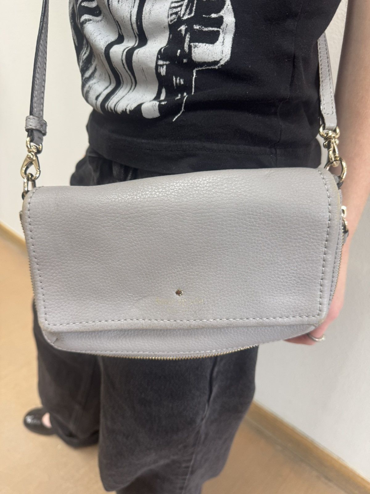 Kate Spade Kate Spade Gray Pebbled Leather Crossbody Bag Size ONE SIZE - 5 Thumbnail