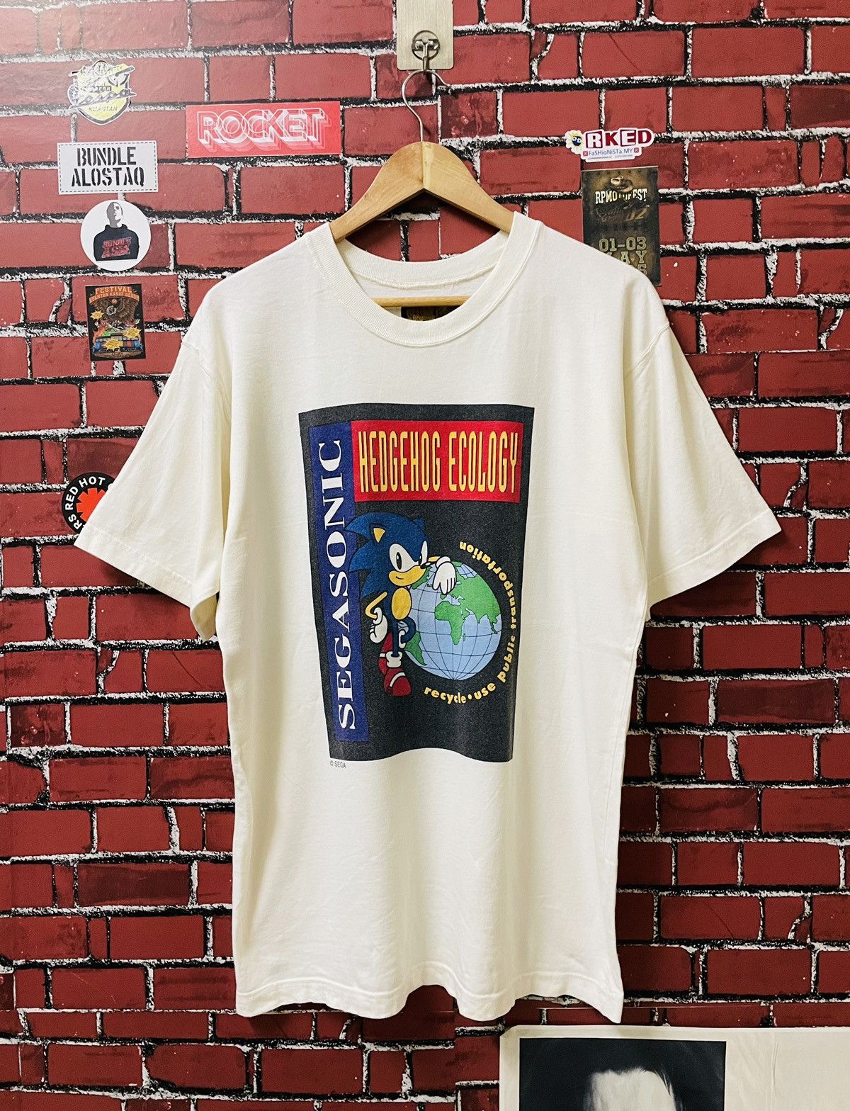 VINTAGE SEGA SONIC HEDGEHOG ECOLOGY SHIRTS
