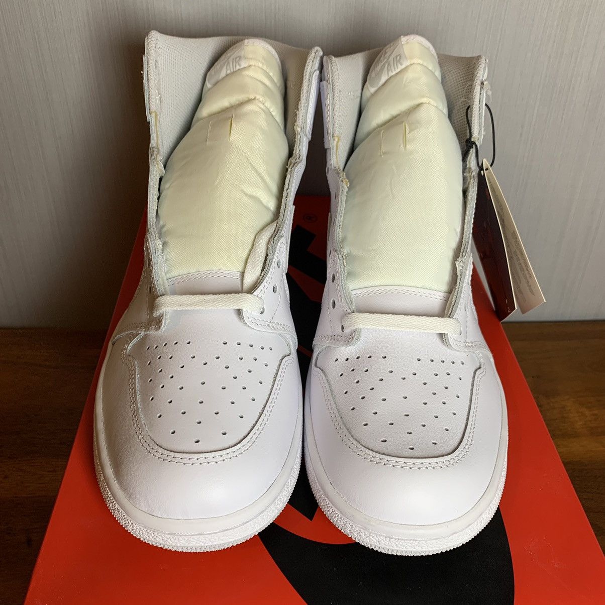 Jordan Brand × Nike Jordan 1 Retro High 85 Neutral Grey Size US 11 / EU 44 - 5 Thumbnail