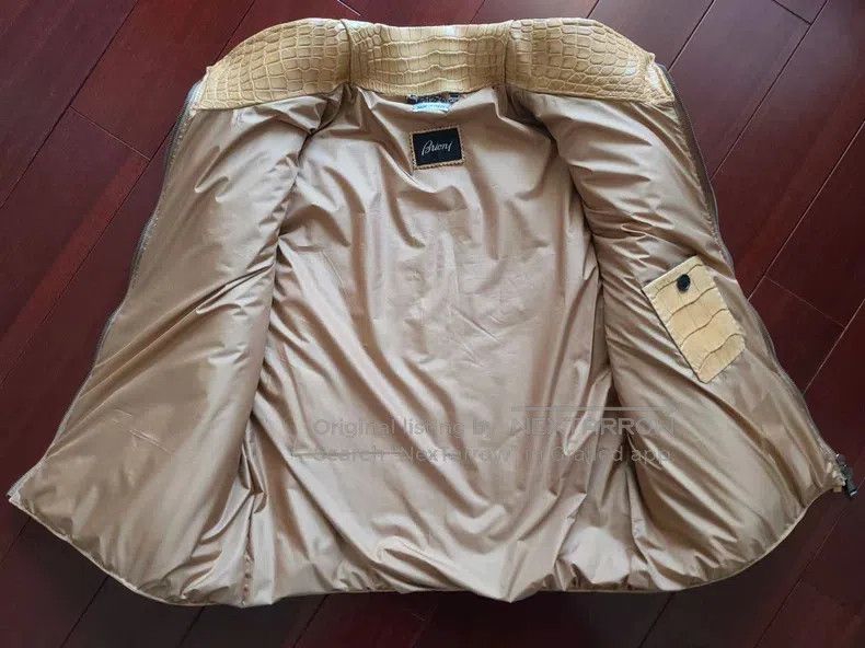 Brioni Brioni Golden bay crocodile whole skin vest Size US XL / EU 56 / 4 - 3 Thumbnail