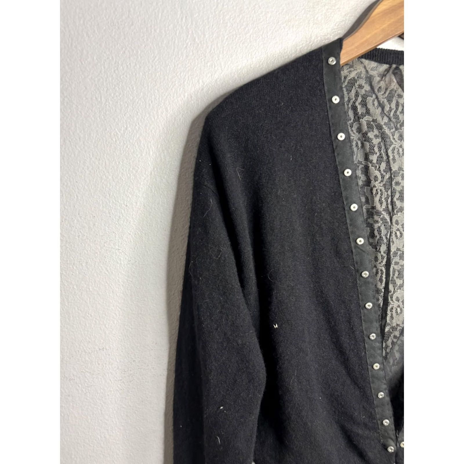 Vintage VINTAGE Embellished Cashmere Cardigan Sweater Womens M Black Lace Rhinestone Jewel VTG Size M / US 6-8 / IT 42-44 - 2 Thumbnail