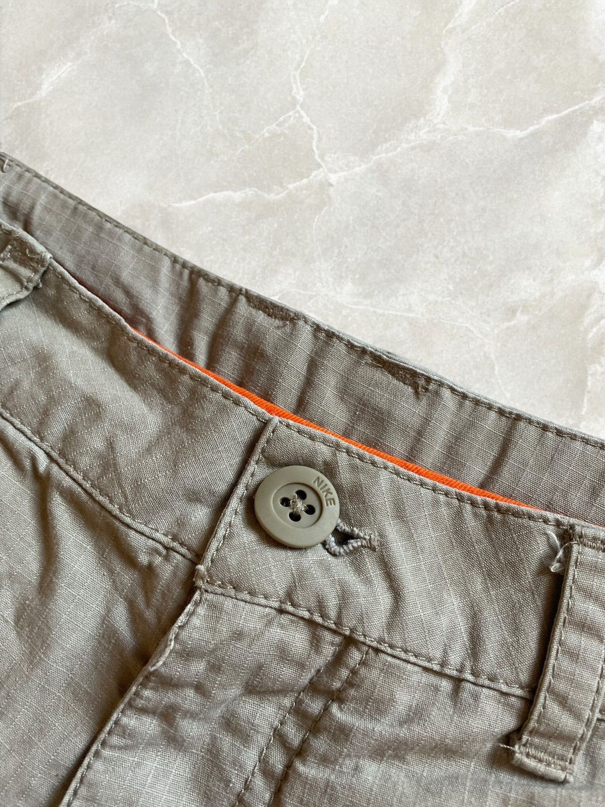 Nike × Vintage NIKE VINTAGE CARGO MILITARY Logo Shorts Swoosh Beige Bermuda Size US 33 - 4 Thumbnail