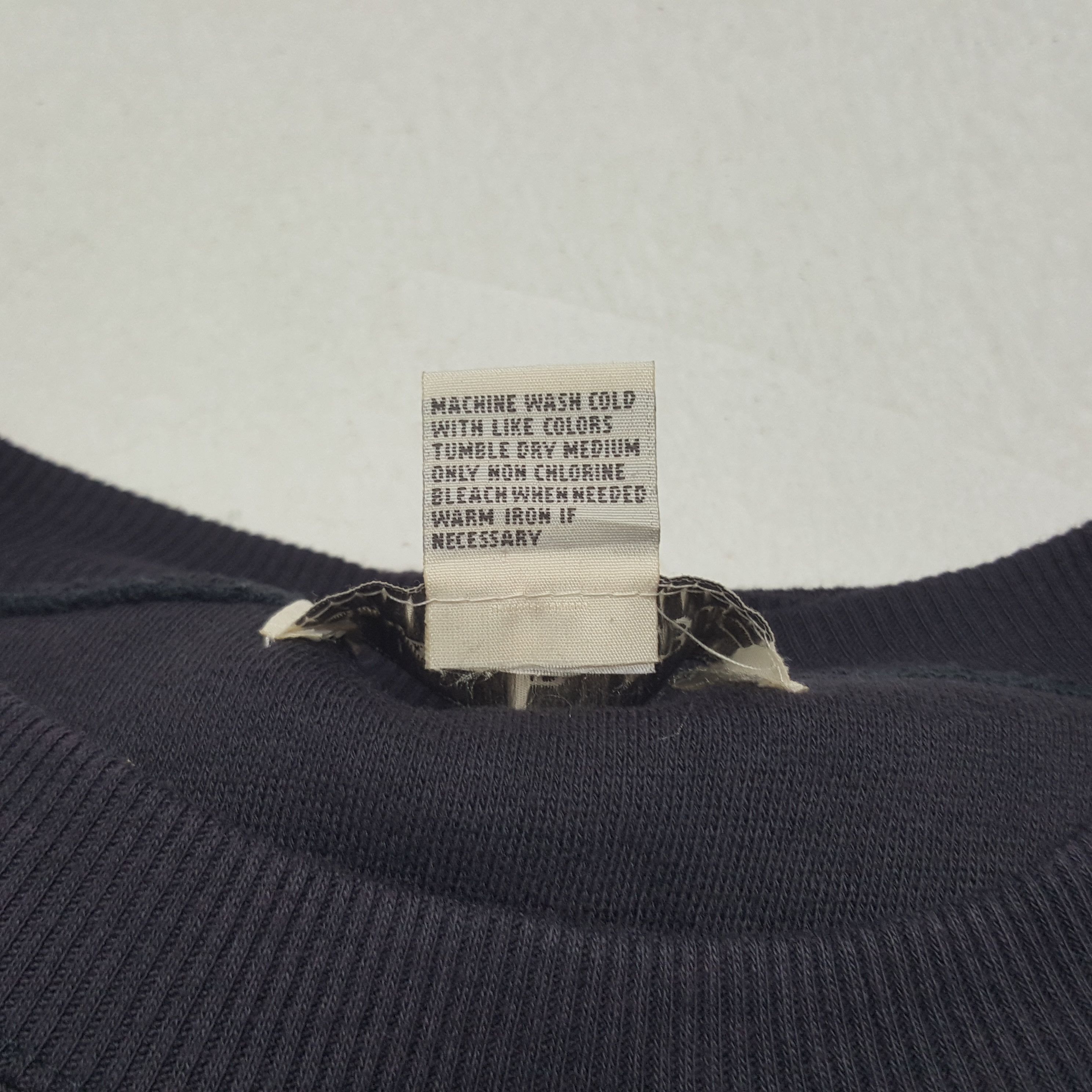 Banana Republic × Vintage Vintage Banana Republic Sweatshirt Size US L / EU 52-54 / 3 - 8 Thumbnail