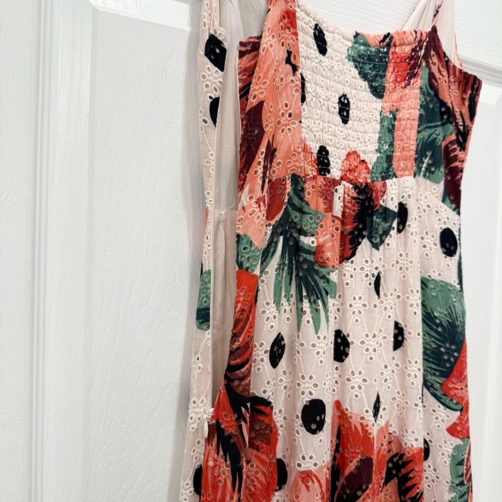 Farm Rio Anthropologie Farm Rio Riviera Eyelet Maxi Dress Size XS / US 0-2 / IT 36-38 - 5 Thumbnail