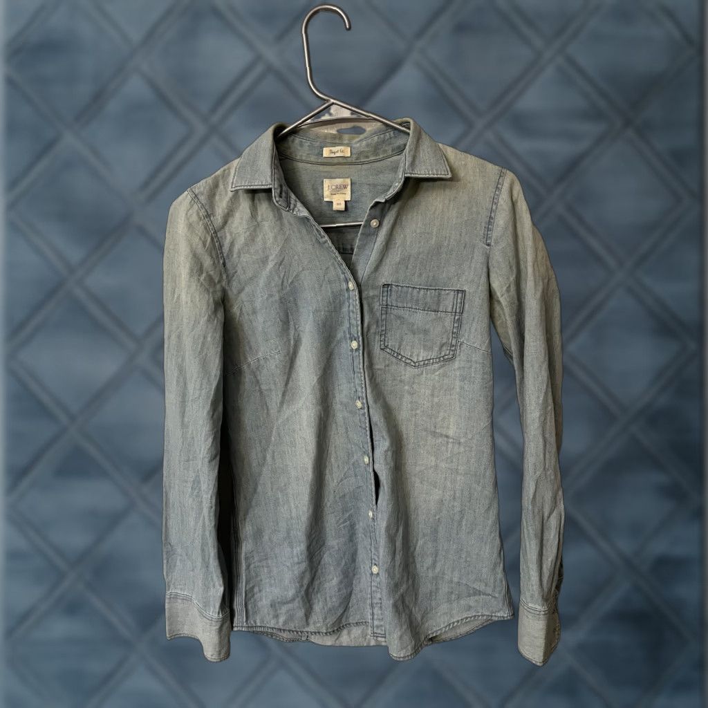 Vintage J Crew Chambray Button-Up Shirt Womens 2XS Distressed LS Size XXS / US 00 / IT 34 - 1 Thumbnail
