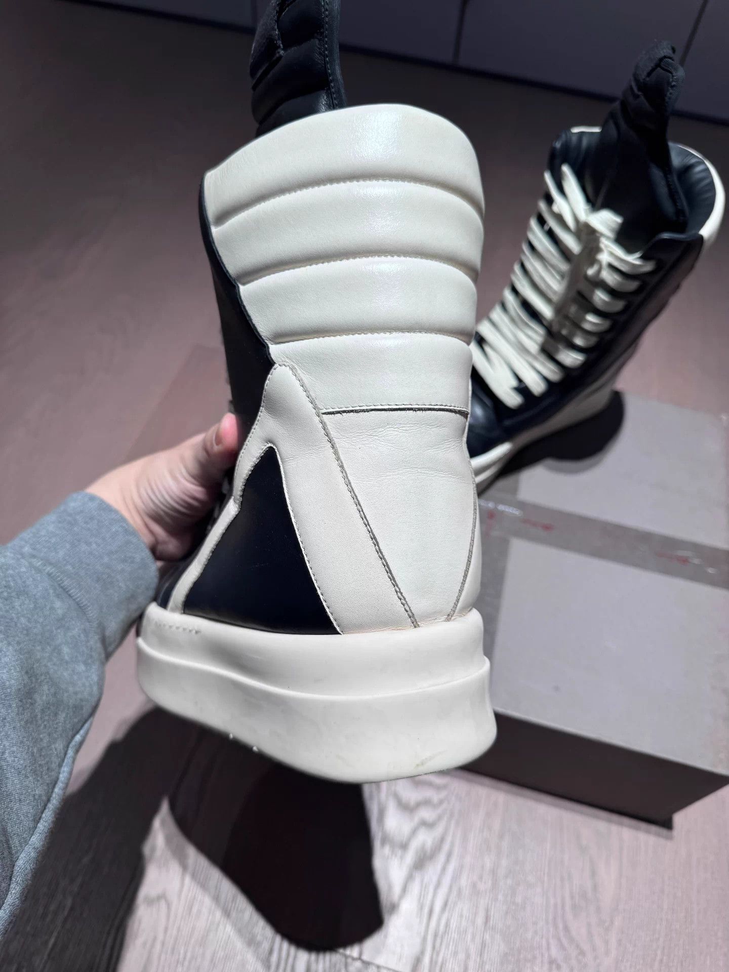 Rick Owens Rick Owens Inverted Triangle High-Top 43 Minor Heel Wear Box Size US 10 / EU 43 - 2 Thumbnail