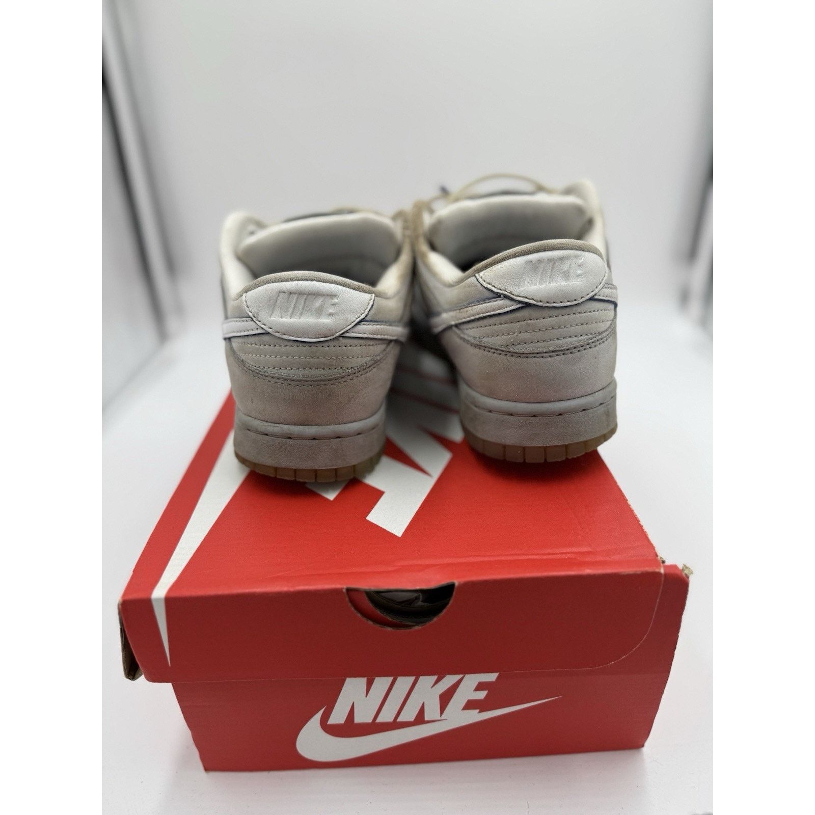Nike Size 8.5 - Nike Dunk Low Wolf Grey Pure Platinum Size US 8.5 / EU 41-42 - 4 Thumbnail
