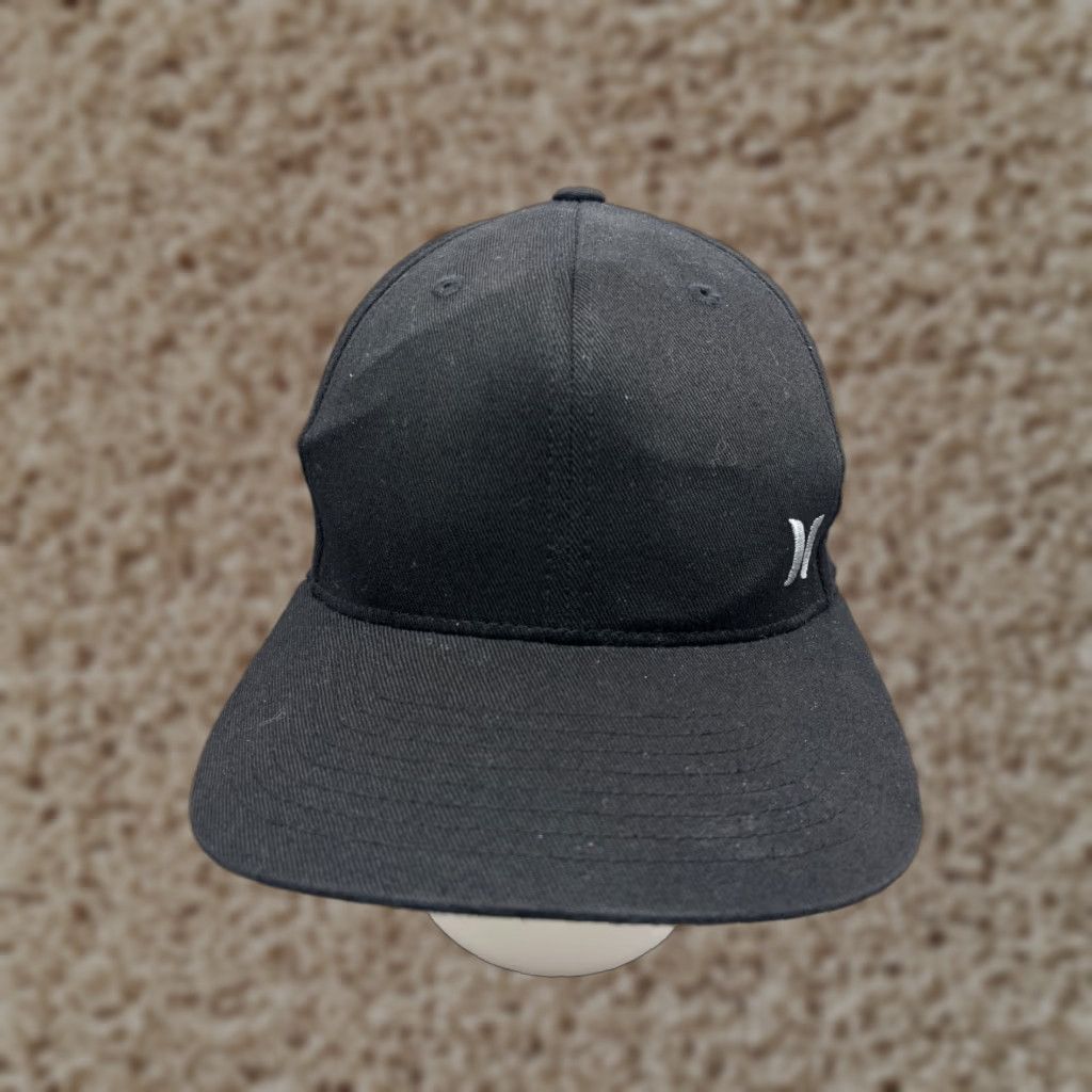 Hurley Hurley Hat Cap Fitted Adult Medium Black Polyester Cotton Blend Flexfit Skate Mens Cap 90s Beach Style Size ONE SIZE - 1 Thumbnail