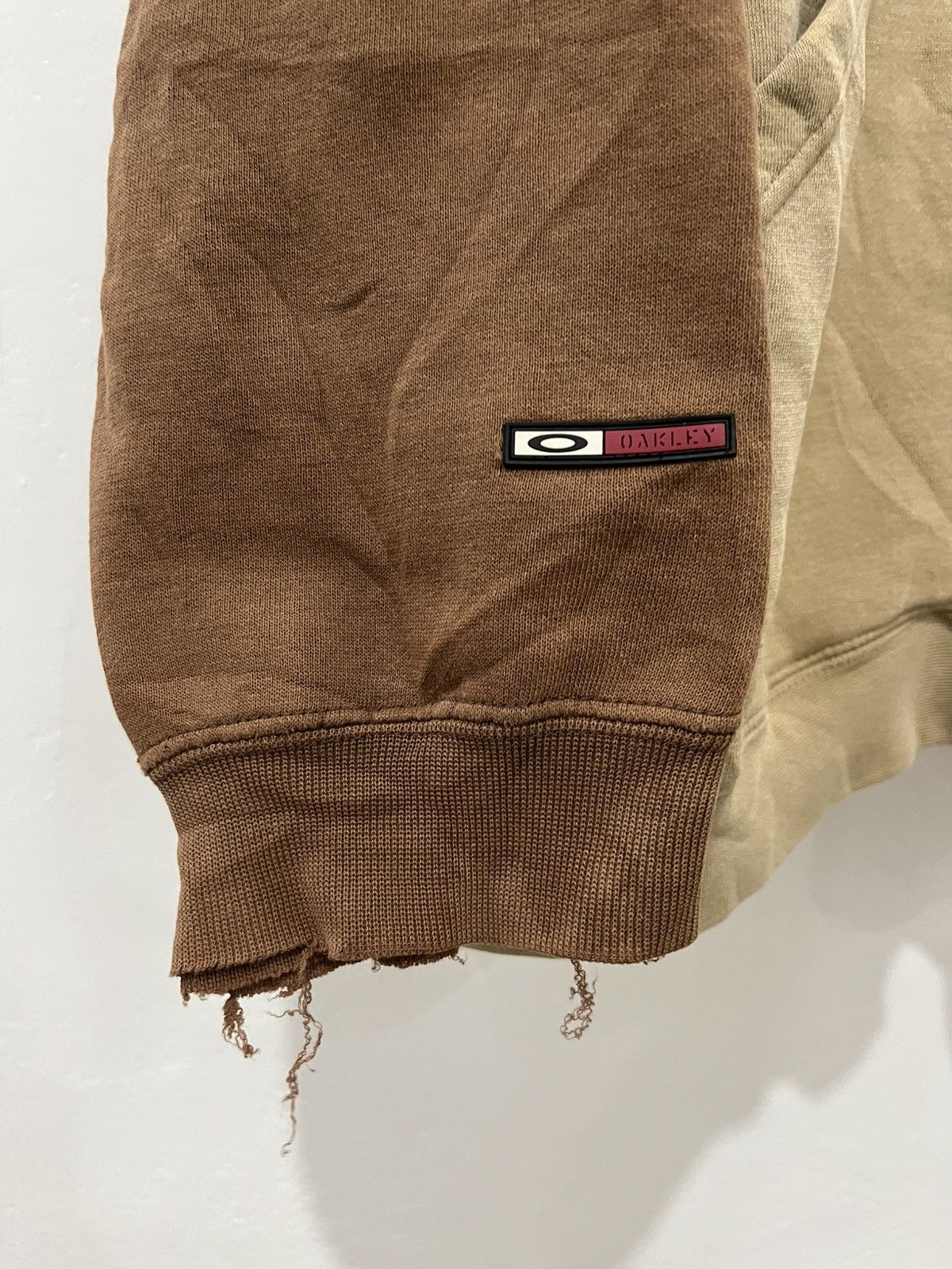 Oakley × Vintage VINTAGE OAKLEY DESTROYED HOODIE Size US L / EU 52-54 / 3 - 4 Thumbnail