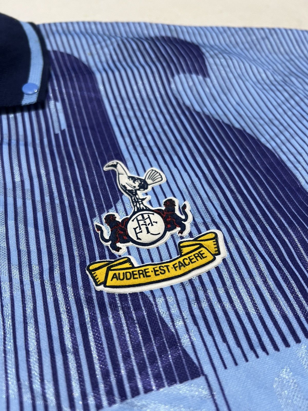 Umbro Tottenham Hotspurs 1991 Umbro Third Jersey BNWT Size US XL / EU 56 / 4 - 7 Thumbnail