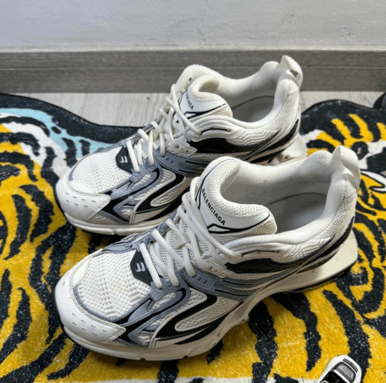 Balenciaga Balenciaga Low-Top Sneakers Size US 10 / EU 43 - 10 Thumbnail