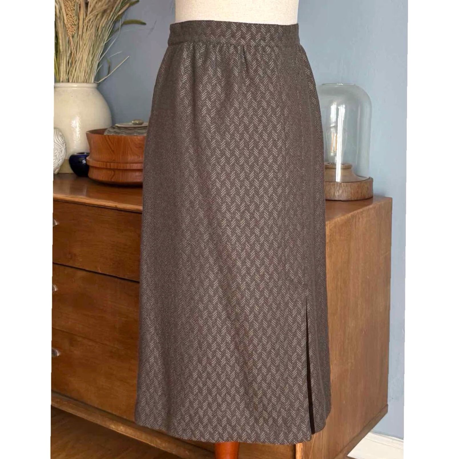 Louis Feraud VINTAGE Louis Feraud Wool Herringbone Tweed Jacket Skirt Suit Velvet Trim Sz 40 Brown/Gray 1980s Tailored Men/Women? Size 32" / US 10 / IT 46 - 2 Thumbnail