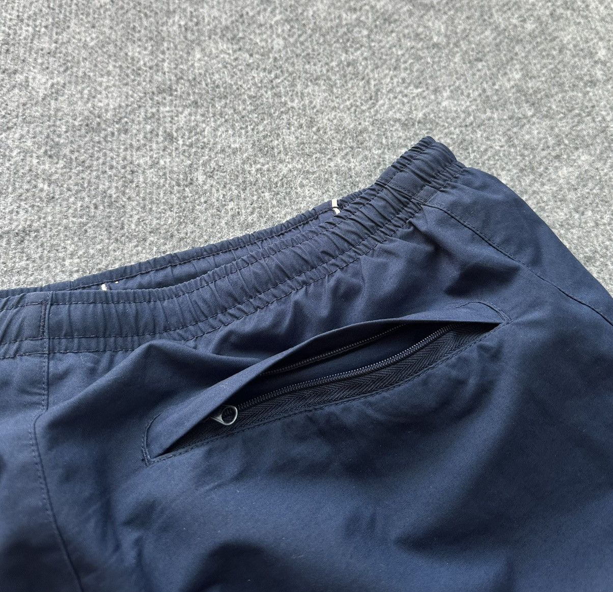 Nike Vintage shorts Nike 90s swoosh (size L) Size US 36 / EU 52 - 7 Thumbnail
