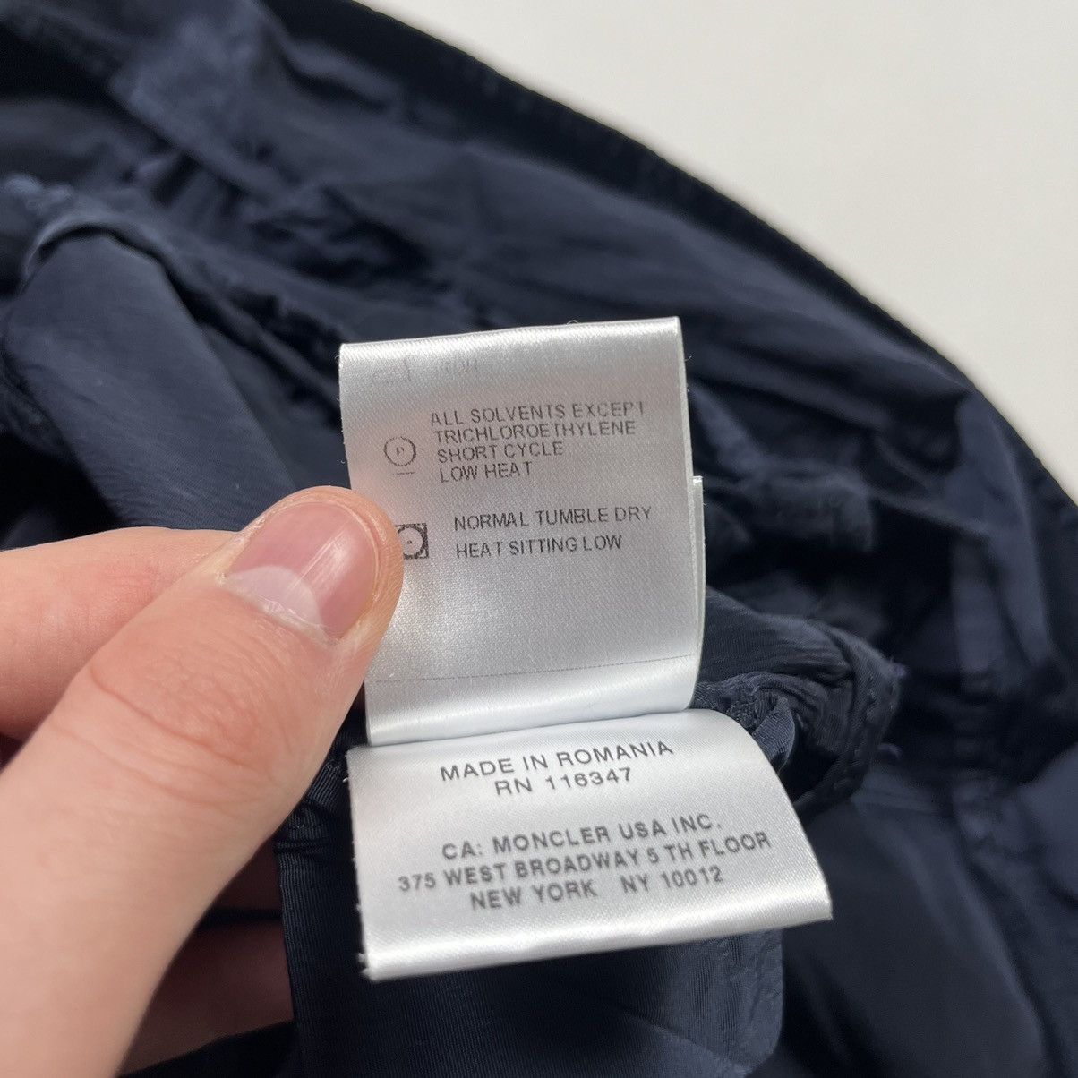 Grailed × Moncler MONCLER JODELLE Shimmer Jacket Windbreaker Giubbotto Size M / US 6-8 / IT 42-44 - 19 Thumbnail