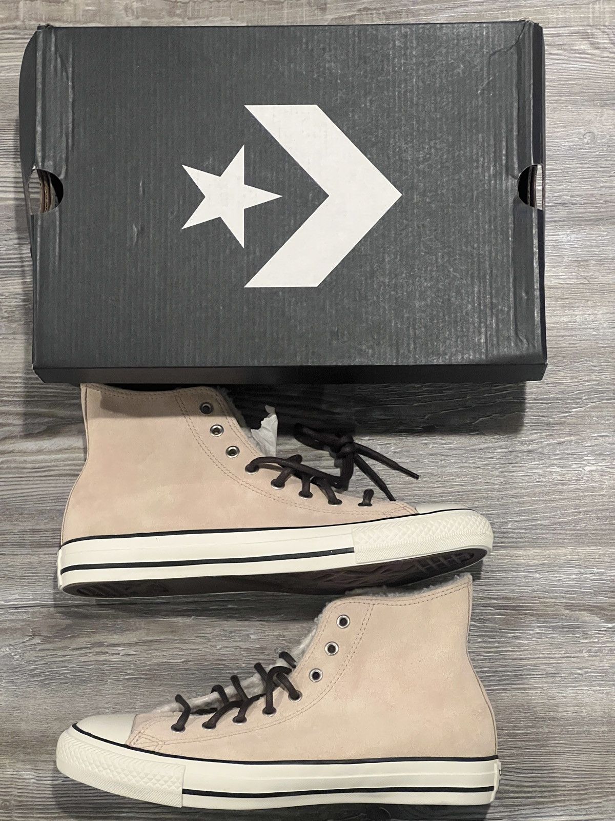 Converse Chuck Taylor All Star Light Bisque Suede Sherpa