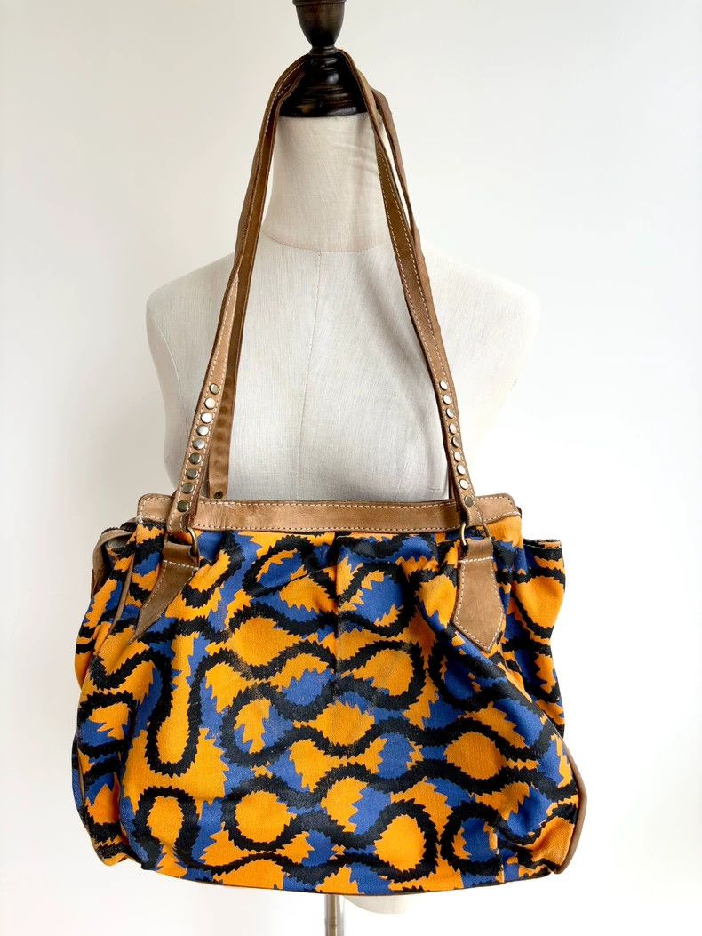 Vivienne Westwood Vivienne Westwood size os African series blue and yellow st Size ONE SIZE - 2 Thumbnail