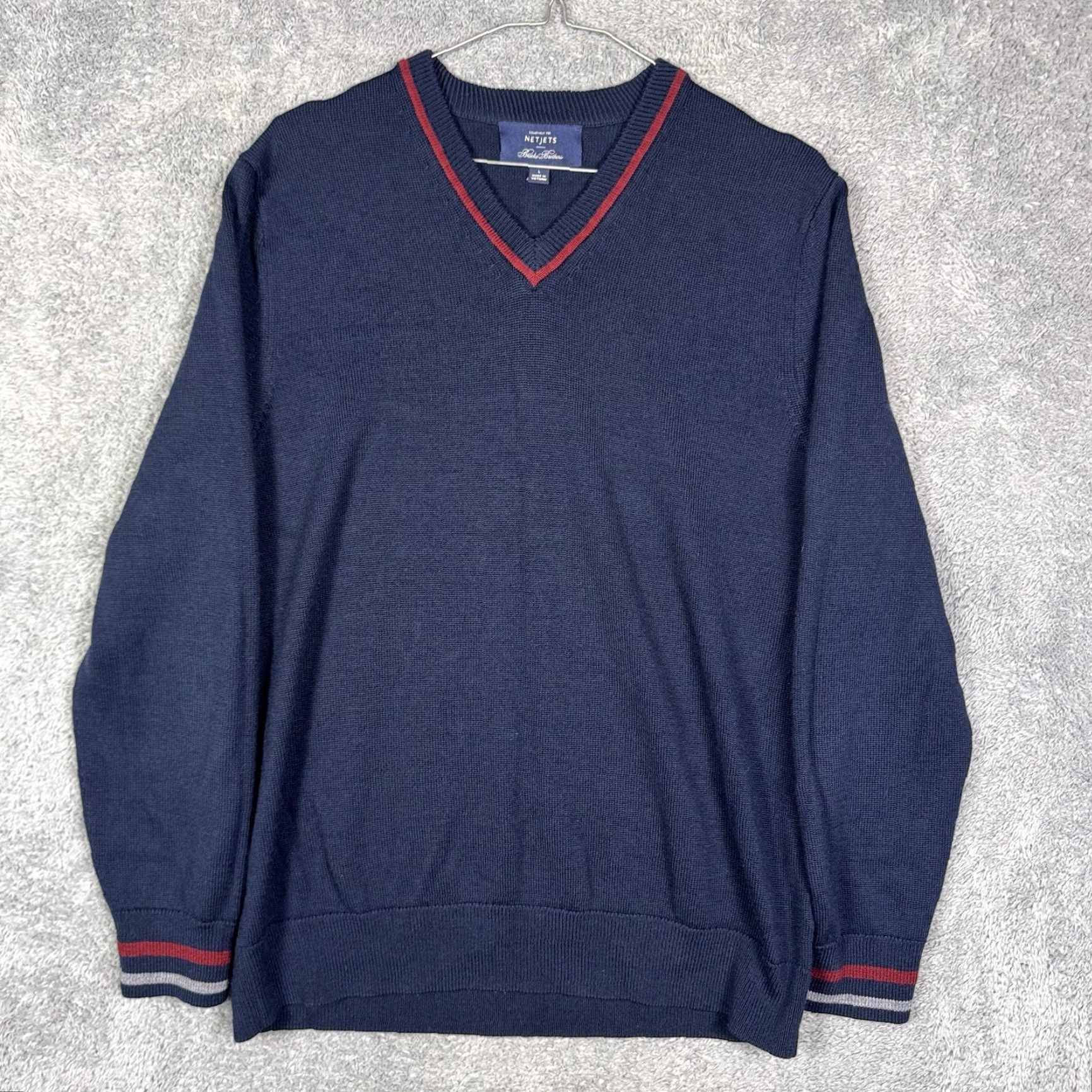 Brooks Brothers Brooks Brothers Sweater Mens L Netjets Merino Wool Pullover V Neck Stripe Knit Pullover Wool/Breathable Regular Size L Blue Size US L / EU 52-54 / 3 - 3 Thumbnail
