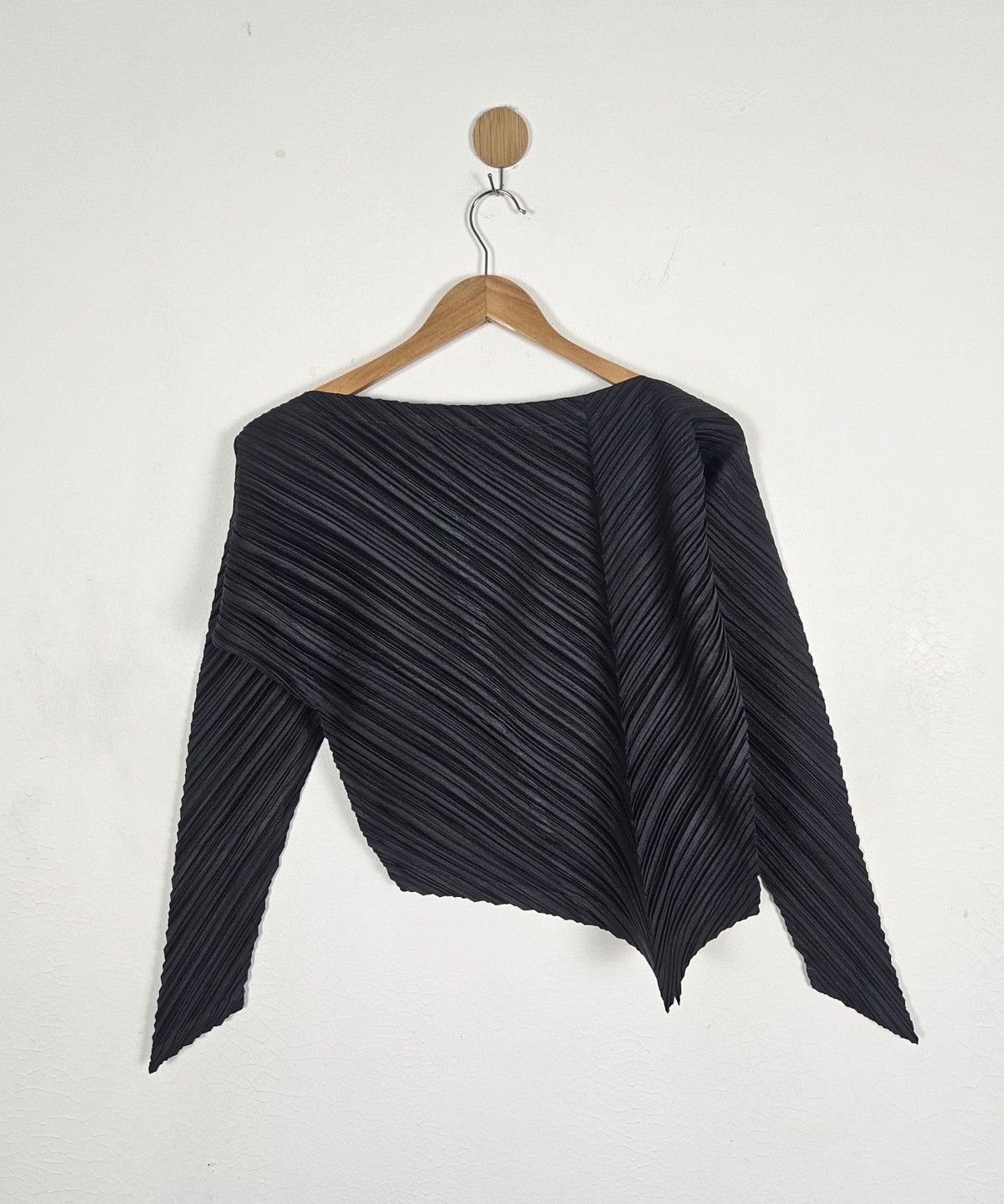 Pleats Please Issey Miyake Pleats Please Issey Miyake plissé shirt Size M / US 6-8 / IT 42-44 - 1 Thumbnail