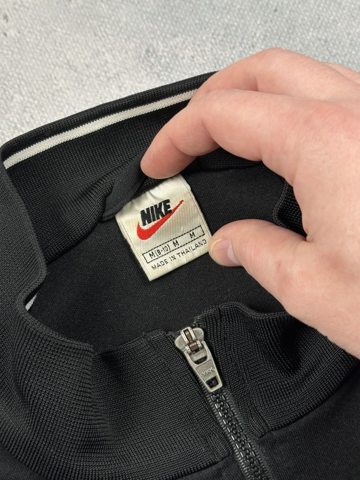 Nike Nike Vintage 90s Swoosh Track Jacket Black Full Zip Y2K Size S / US 4 / IT 40 - 10 Thumbnail