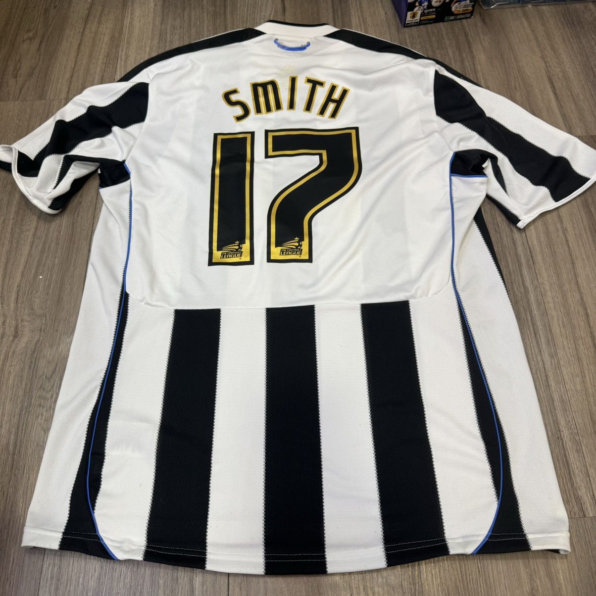 Adidas Newcastle United 09/10 home shirt #17 smith Size US M / EU 48-50 / 2 - 2 Thumbnail
