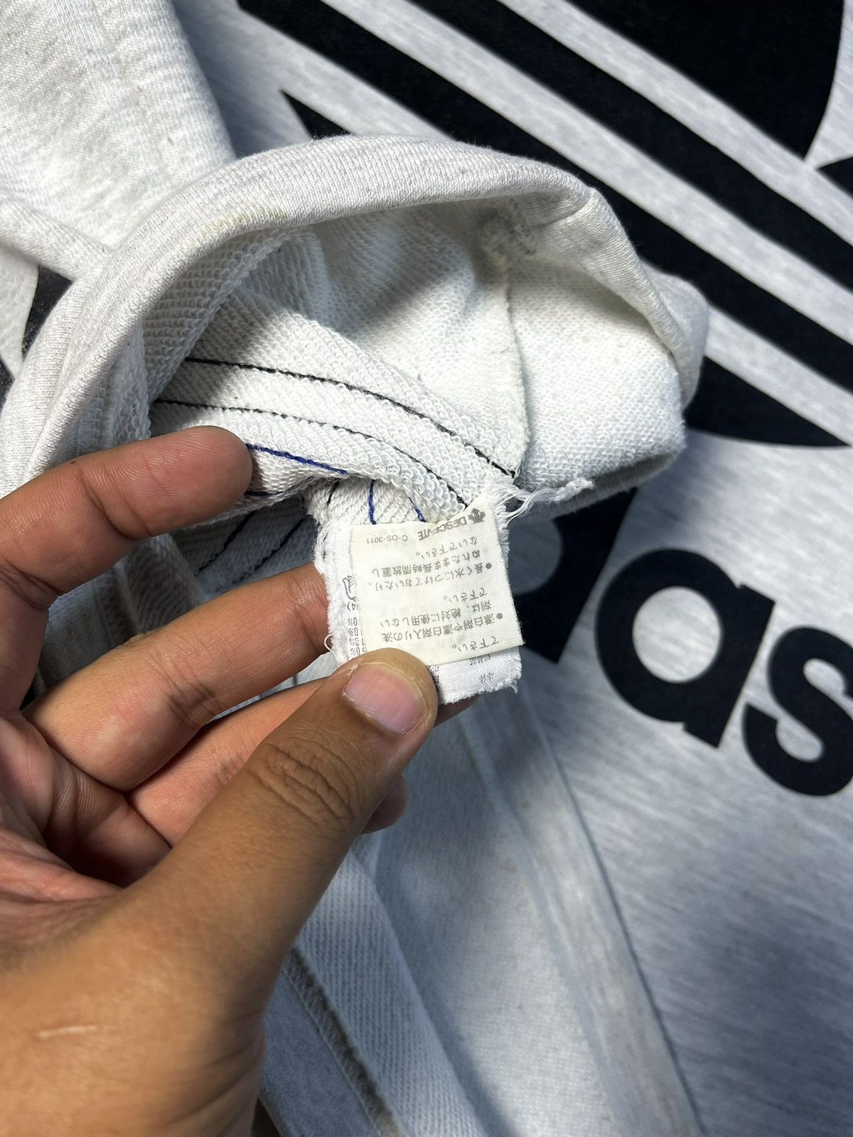 Adidas VINTAGE ADIDAS PULLOVER HOODIE Size US XL / EU 56 / 4 - 10 Thumbnail