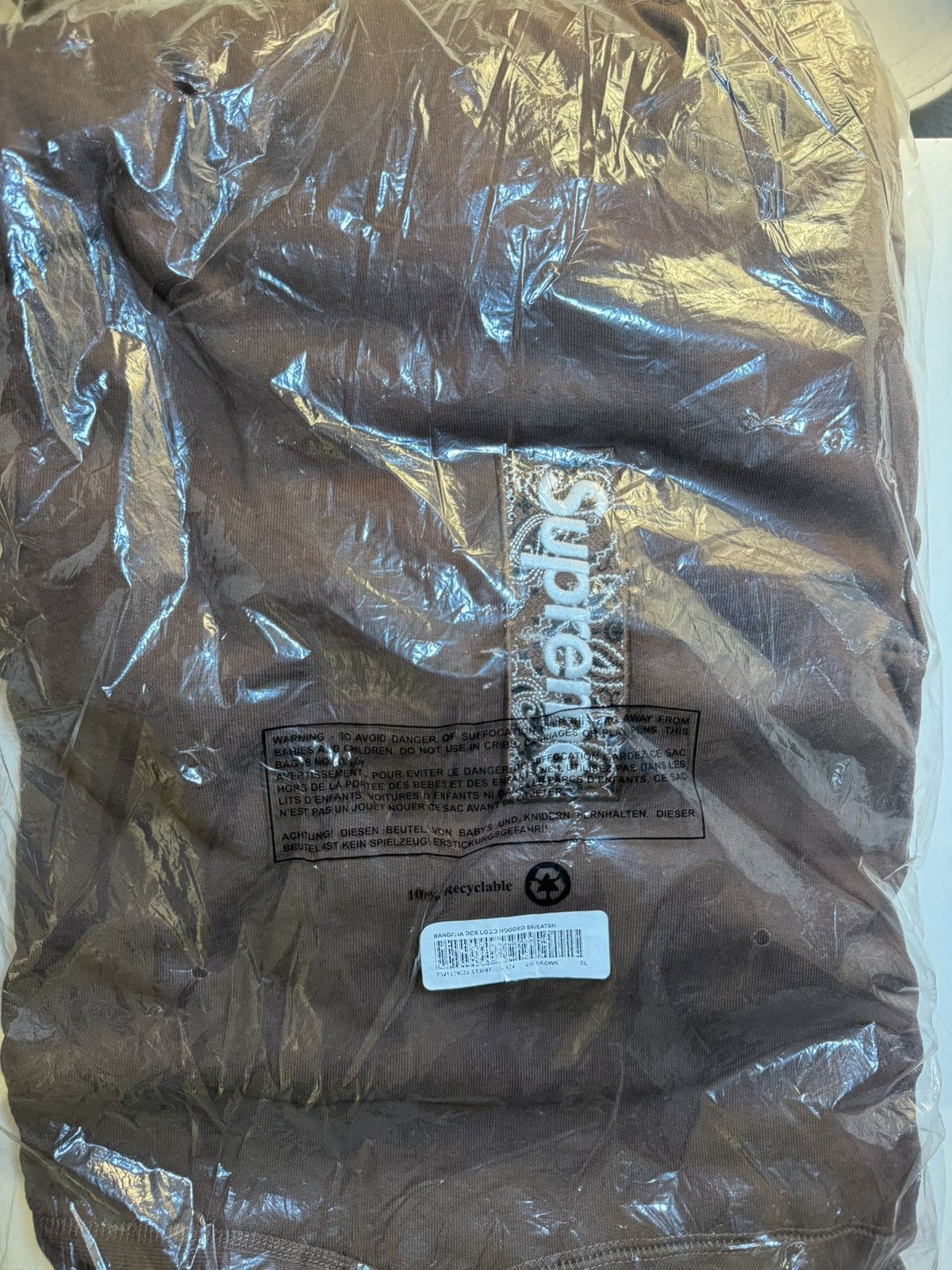 Supreme Supreme Bandana Box Logo XL FW19 sealed Size US XL / EU 56 / 4 - 1 Thumbnail