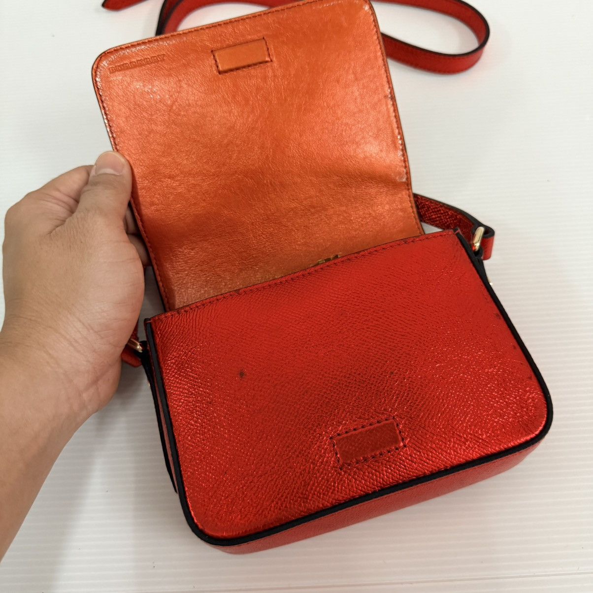 Burberry Burberry Leather Red Slingbag Size ONE SIZE - 8 Thumbnail