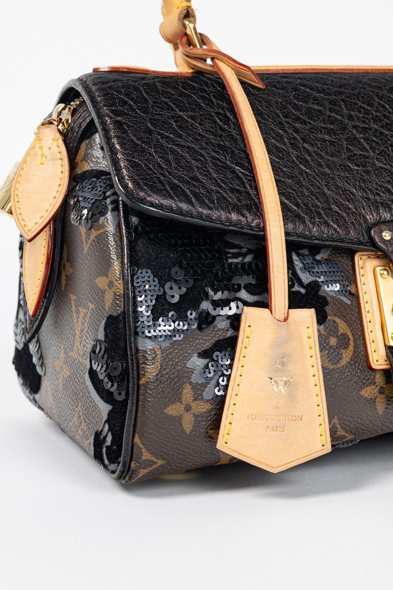 Louis Vuitton Louis Vuitton AW10 Carrousel Monogram Fleur de Jais Handbag Size ONE SIZE - 9 Thumbnail