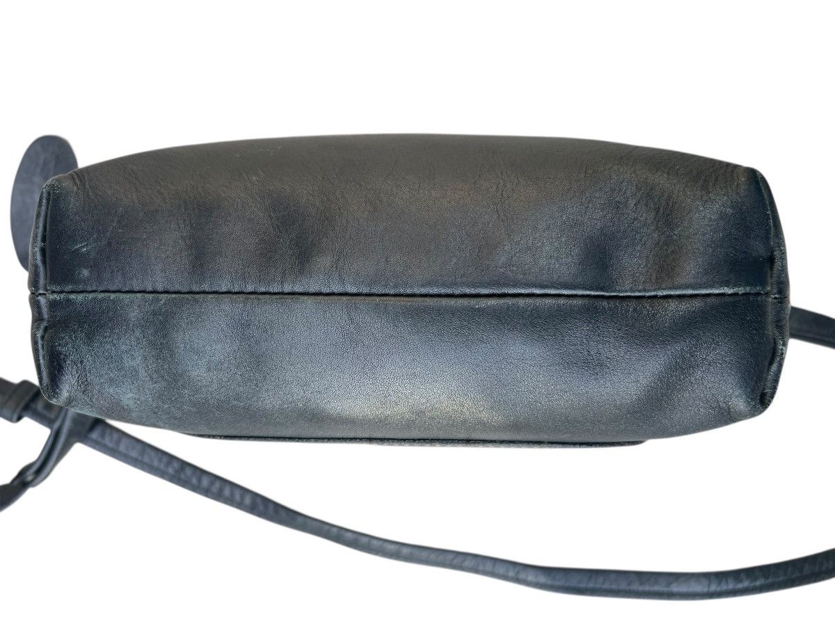 Leather Vintage Ibiza Japan Patina Scratches Black Leather Bag Size ONE SIZE - 17 Thumbnail