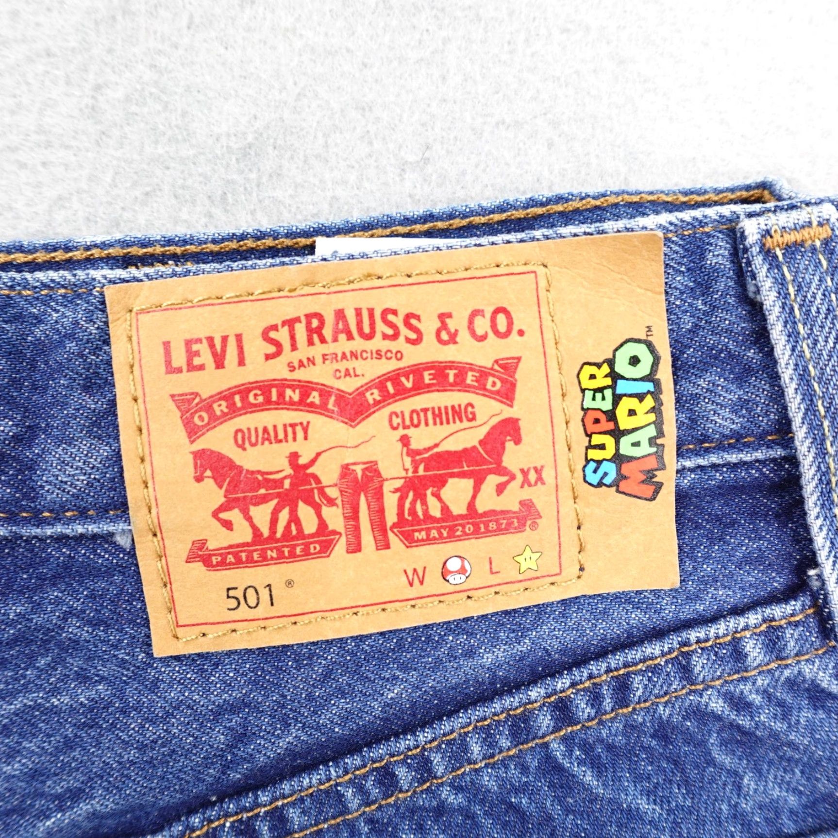 Levi's Levis Shorts 27 Blue Denim Jean Jorts 501 Super Mario Button Fly Frayed Womens Size 27" / US 4 / IT 40 - 5 Thumbnail