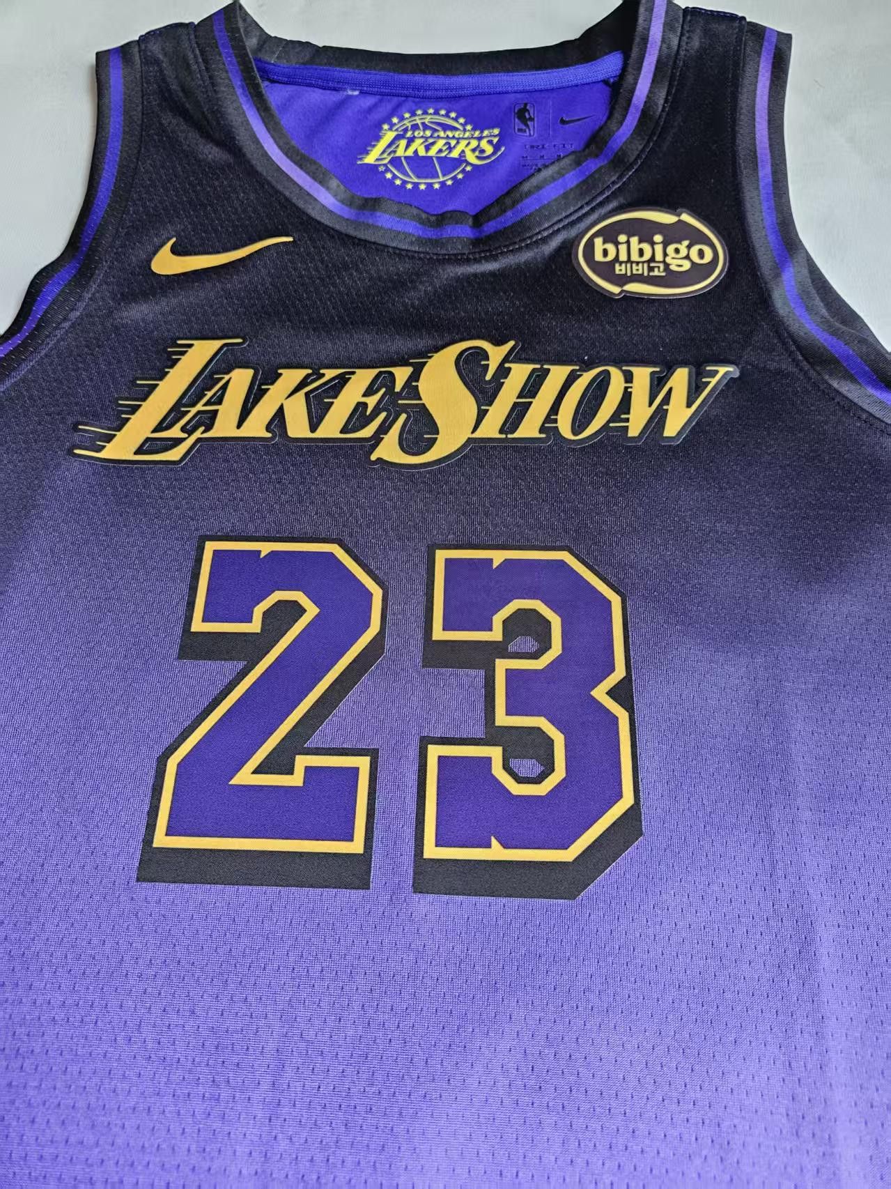 NBA Los Angeles Lakers 23 LeBron James Jersey Size US XXL / EU 58 / 5 - 3 Thumbnail