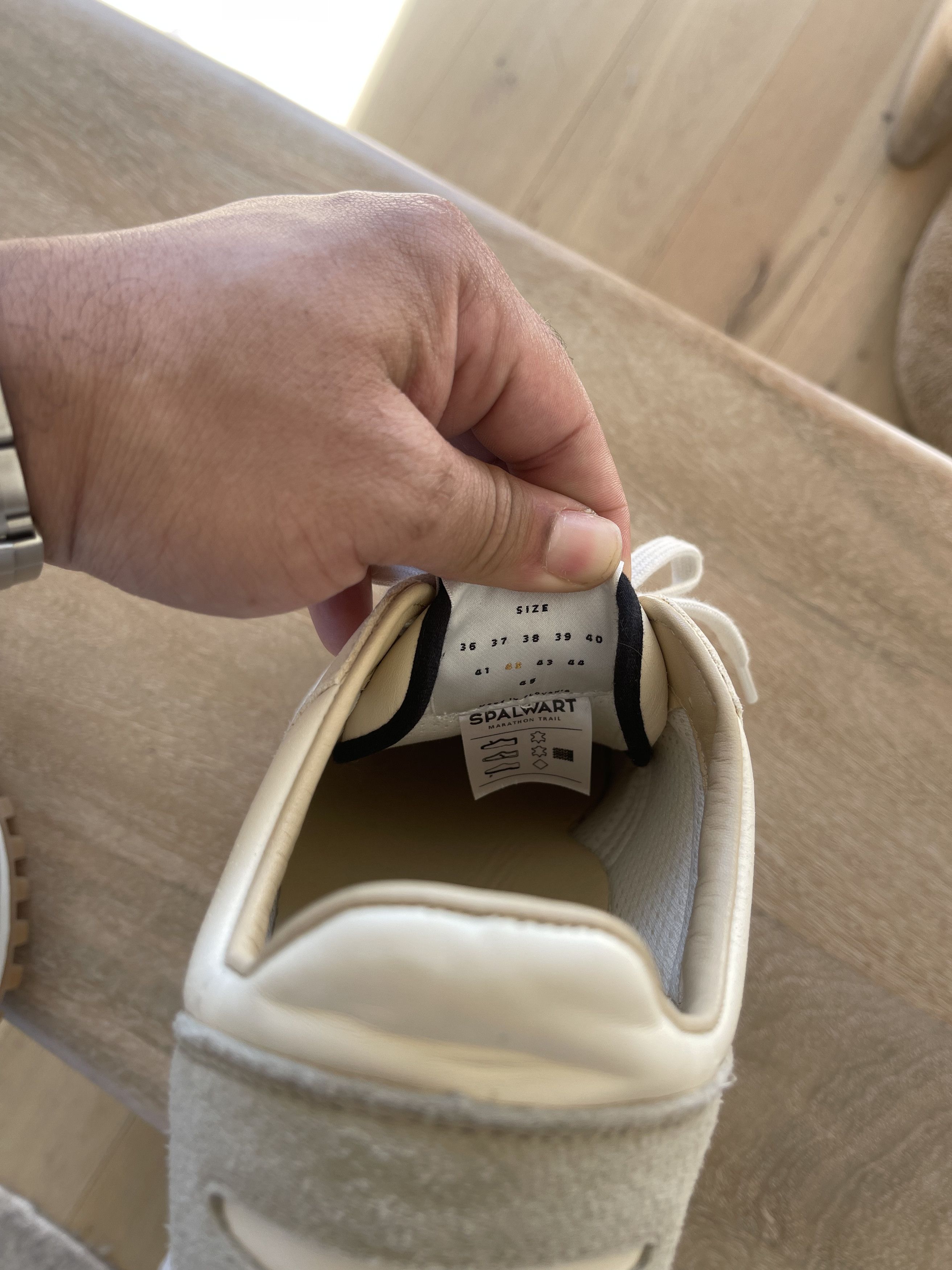 Marathon Trail Sneaker