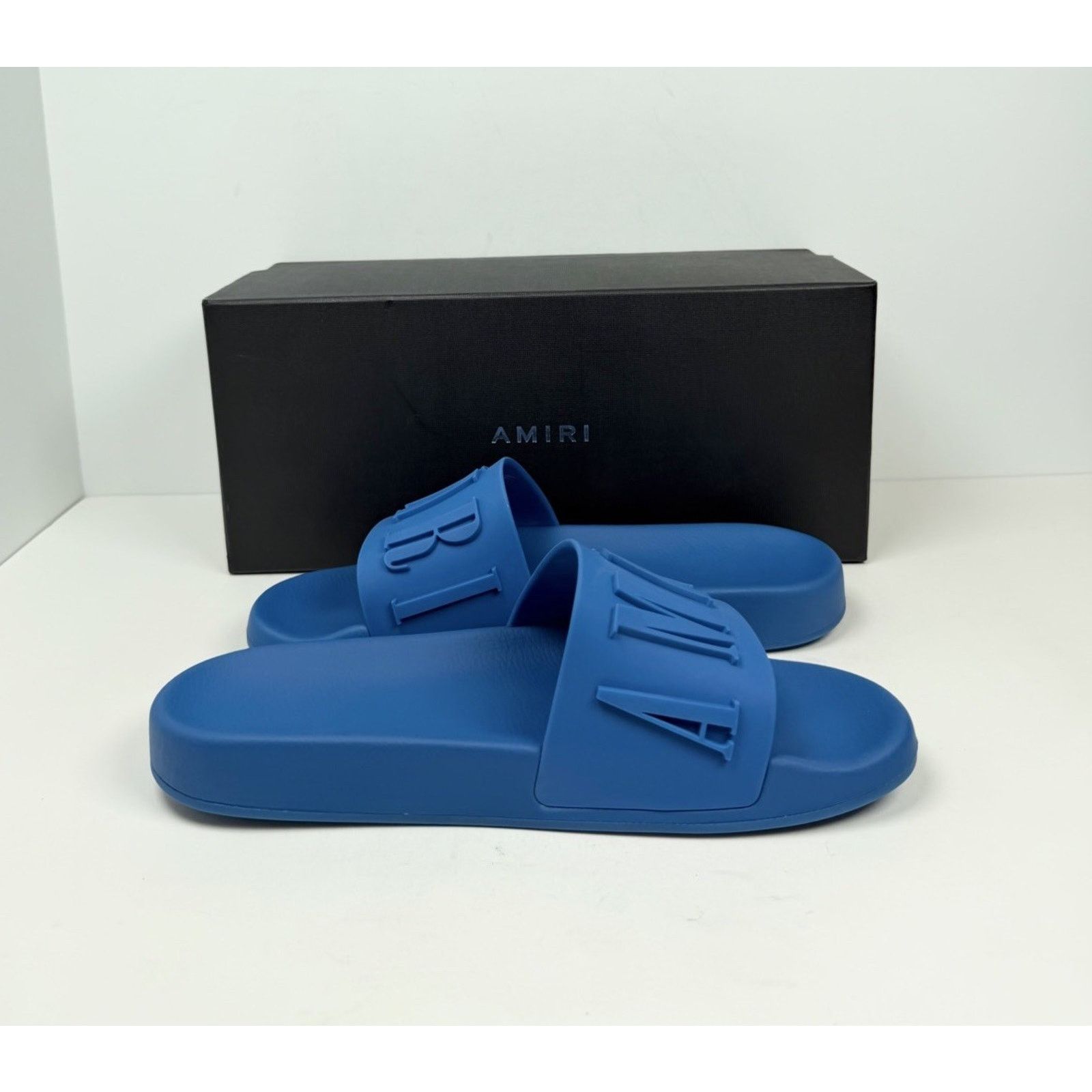 Amiri Size 41EU/8US- Amiri Logo Pool Slides NEW Size US 8 / EU 41 - 4 Thumbnail