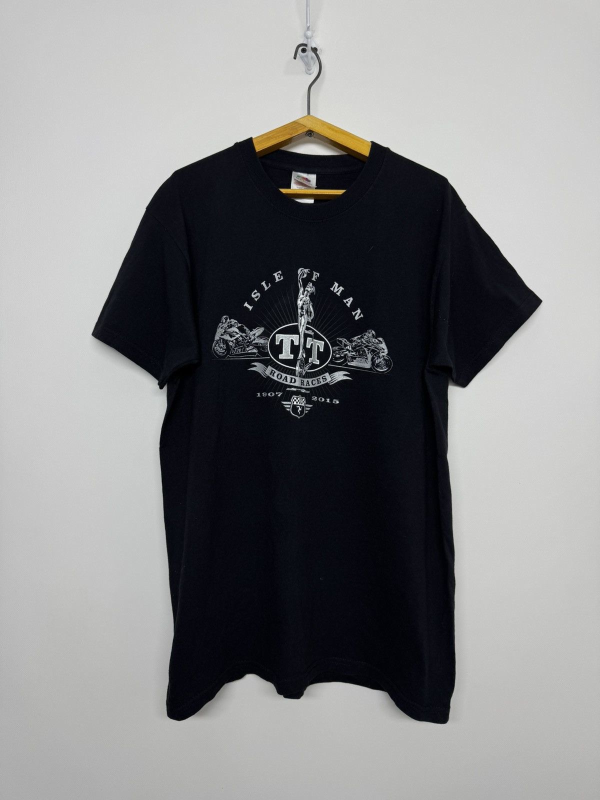Fruit Of The Loom Vintage Moto racing t shirt Isle of Man road races 00’s Size US L / EU 52-54 / 3 - 1 Thumbnail