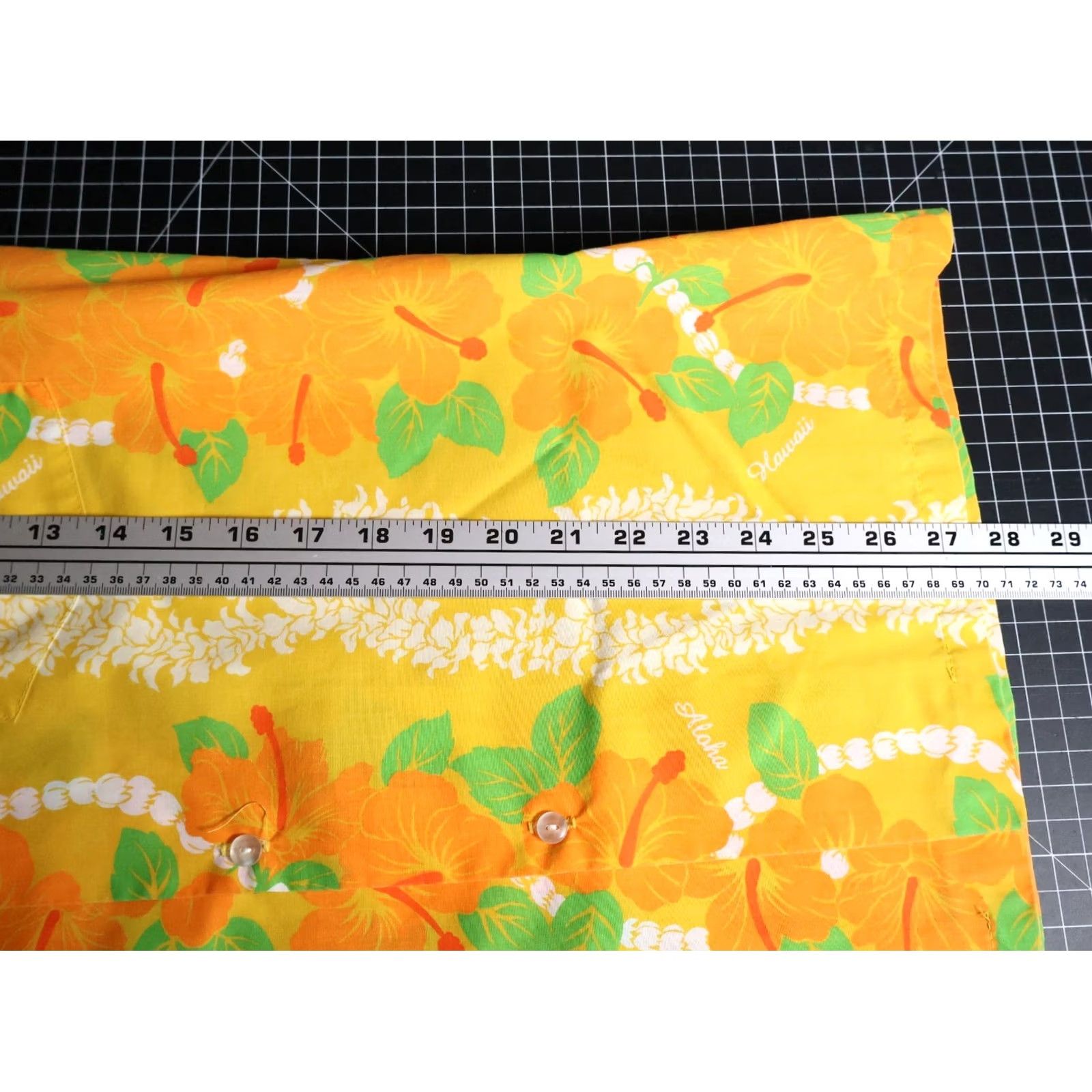 Vintage VINTAGE 80s Hawaiian Camp Collar Shirt Men's M Yellow Floral Lei Pattern VTG Size US M / EU 48-50 / 2 - 6 Thumbnail