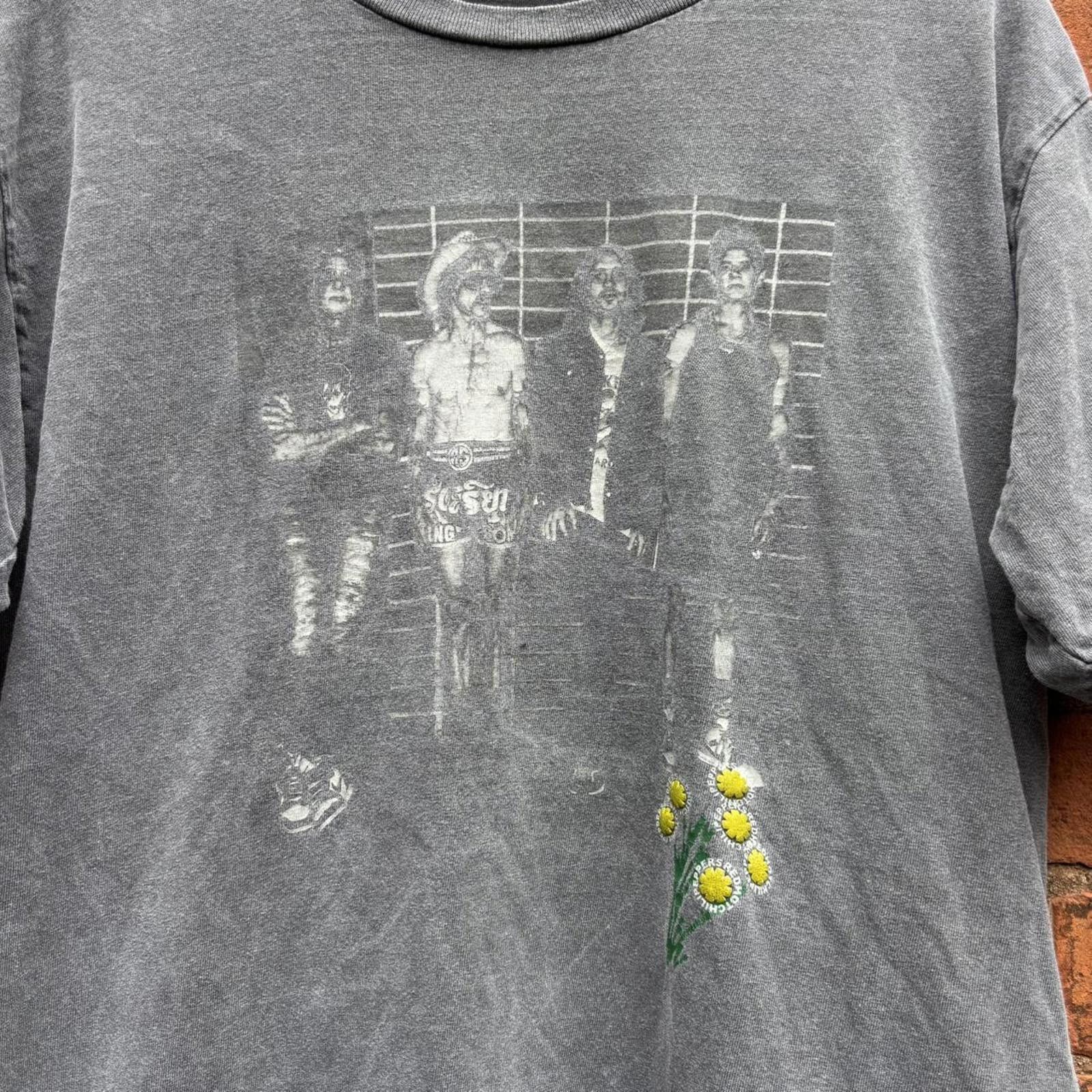 Other red hot chili peppers unlimited love world tour t shirt M Size US M / EU 48-50 / 2 - 3 Thumbnail