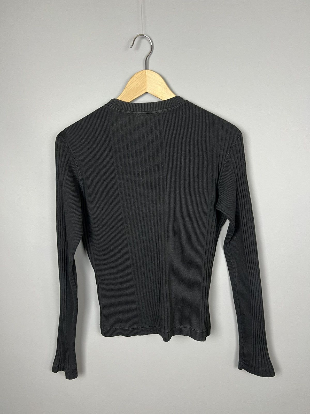 Dolce & Gabbana Dolce & Gabbana jeans long sleeve t shirt tee vintage rare Size M / US 6-8 / IT 42-44 - 11 Thumbnail
