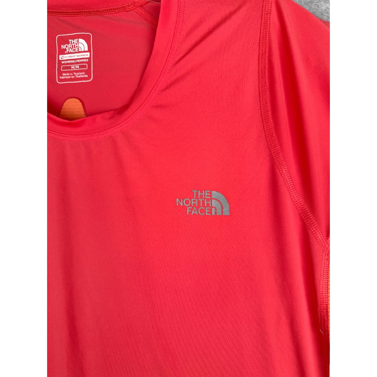 The North Face The North Face Shirt Women M Pink Crew Neck Poly Flight Series Vaporwick T-Shirt Casual Women Medium Pink All Seasons Breathable Size M / US 6-8 / IT 42-44 - 6 Thumbnail