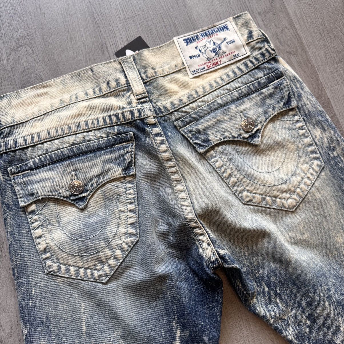 True Religion True Religion Stone/Bleached Wash denim Size US 32 / EU 48 - 3 Thumbnail