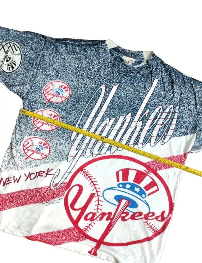 Rare Vintage New York Yankees All over print 1991 T-Shirt