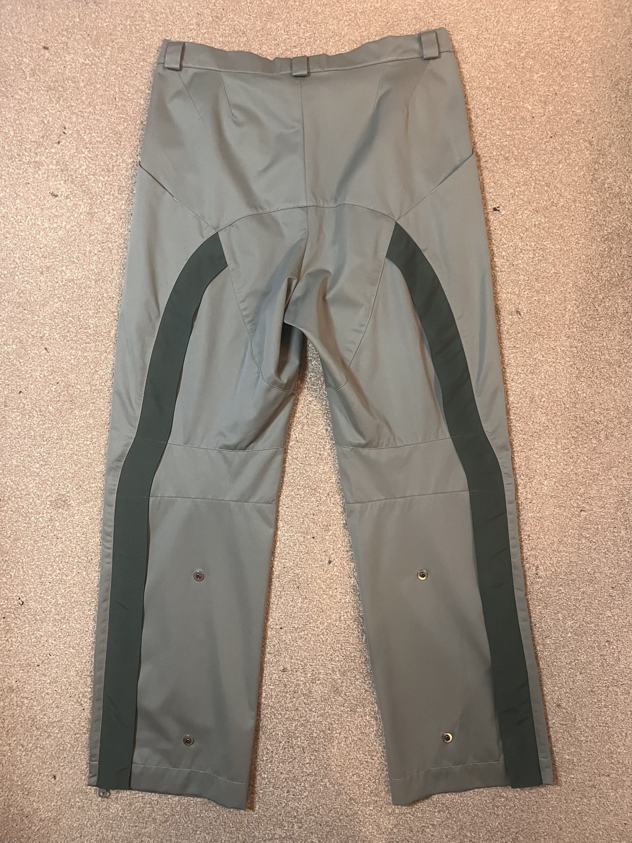パンツ kiko kostadinov meno trousers 46 Kiko Kostadinov Kiko Kostadinov Meno Trousers Grey 46 | Grailed
