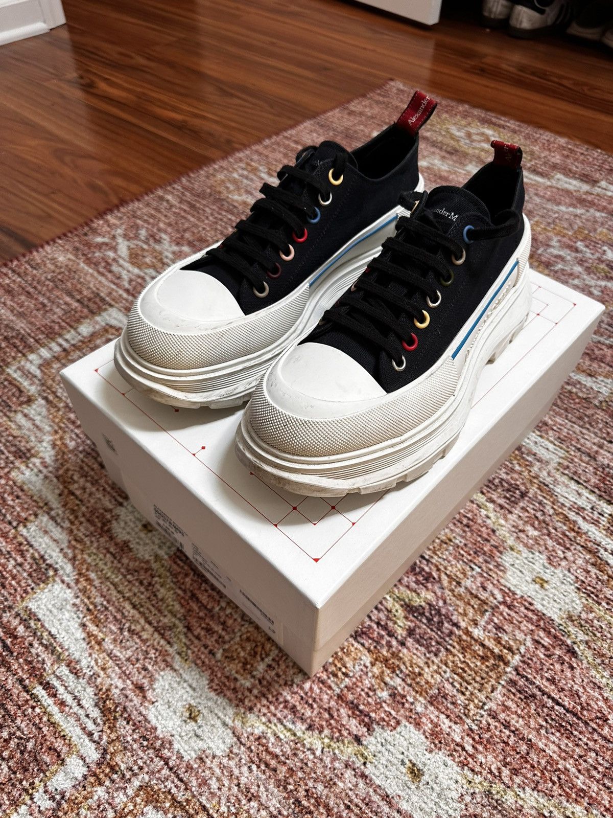Alexander McQueen Men Alexander McQueen White Black Blue Tread Slick Sneaker Size US 11 / EU 44 - 1 Thumbnail