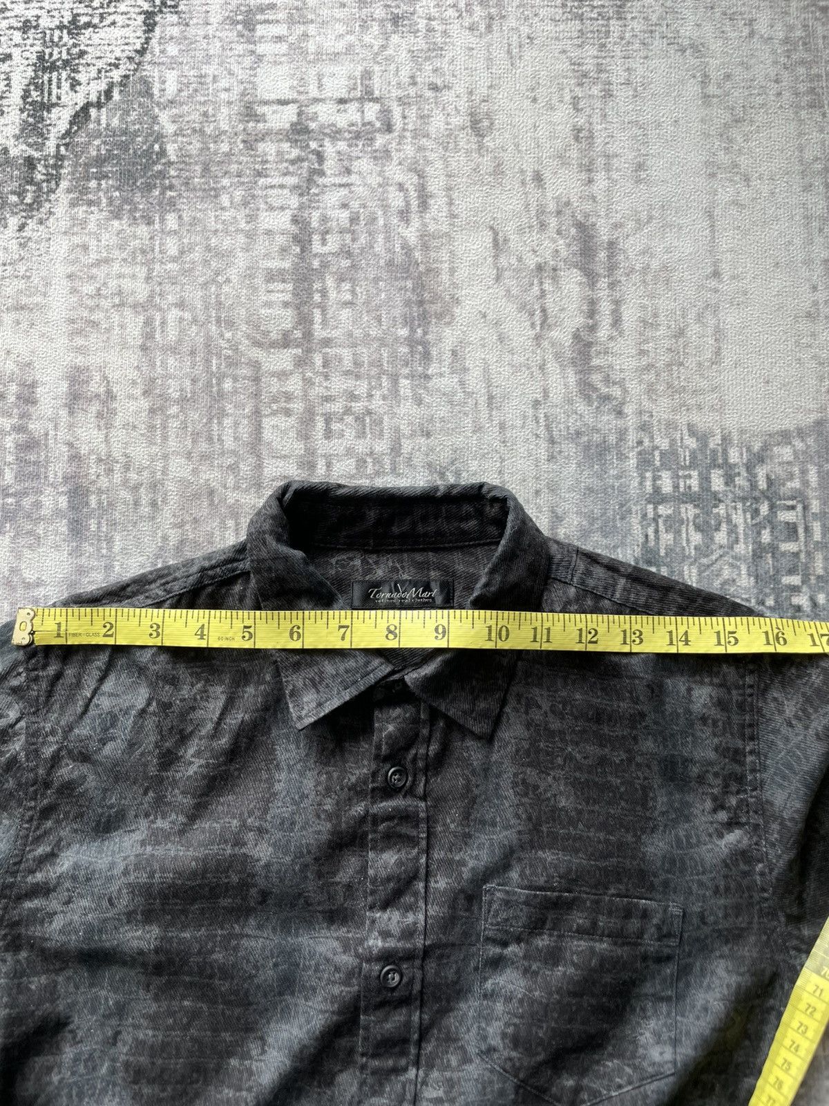 Japanese Brand × Tornado Mart Tornado Mart Snake Skin Design Button Ups Size US M / EU 48-50 / 2 - 11 Thumbnail