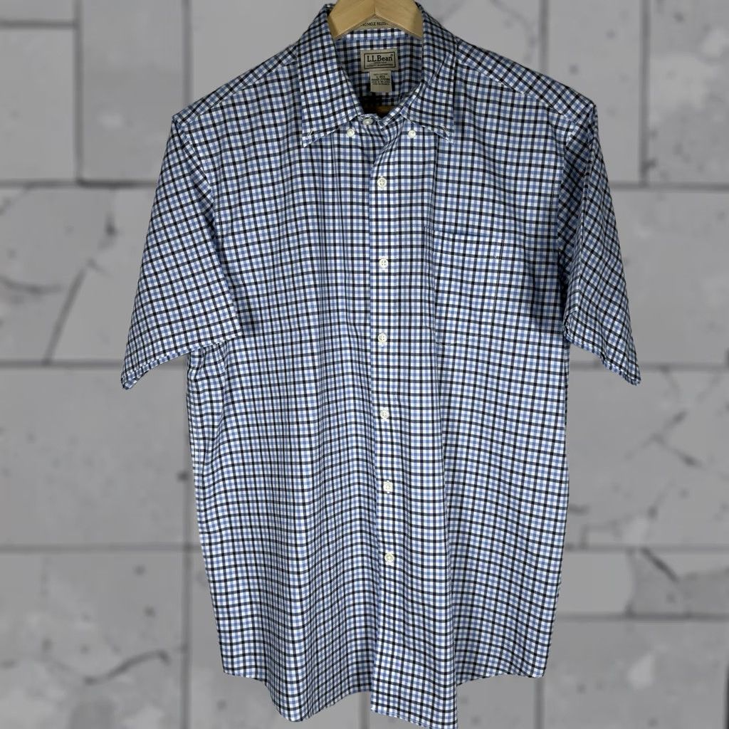 Vintage L.L. Bean Wrinkle Resistant Blue Cotton Short Sleeve Button Down Shirt Mens L Size US L / EU 52-54 / 3 - 1 Thumbnail