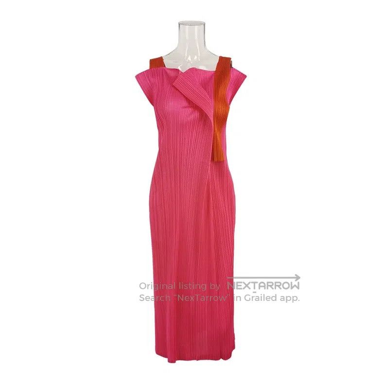 Issey Miyake Issey Miyake Red Dress Size L / US 10 / IT 46 - 1 Thumbnail